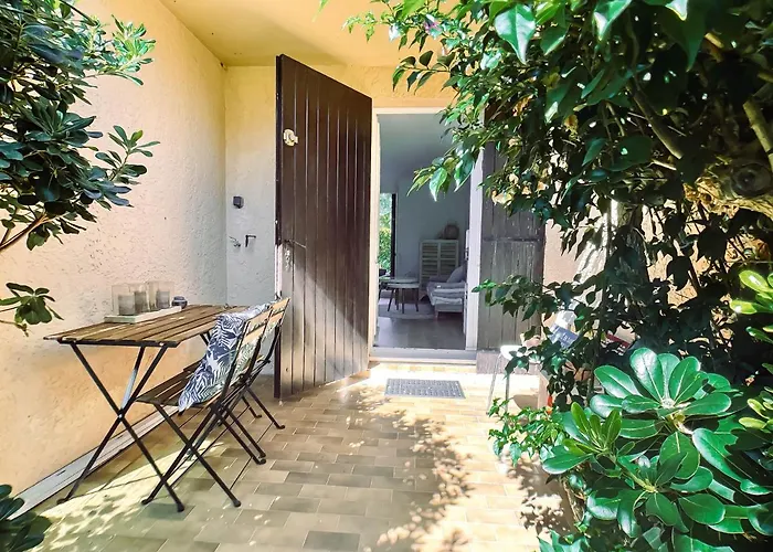 Ravissant T1 avec jardinet proche de la mer