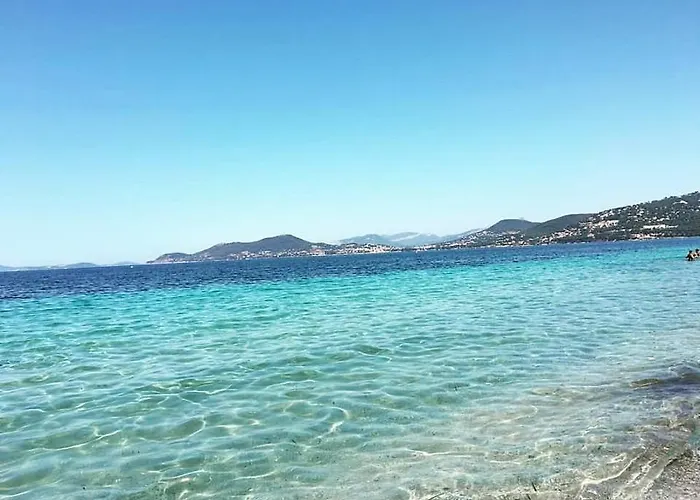 Ravissant T1 avec jardinet proche de la mer